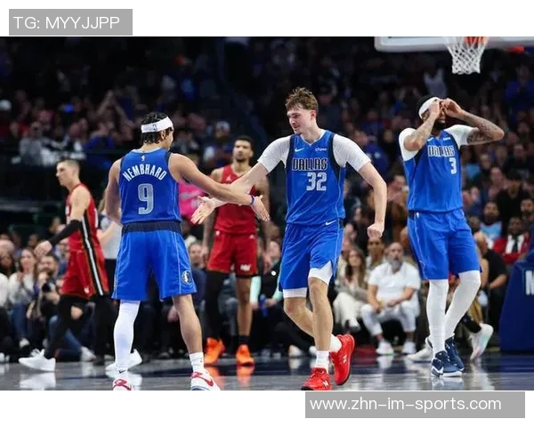 弗拉格在禁区内砍下20分成为历史第二年轻球员比同期詹姆斯大了一天